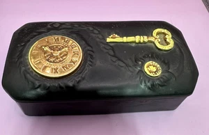KREISS Portagioie in Ceramica Nera con Orologio Oro, Chiave e Moneta Design Vintage - Foto 1 di 6