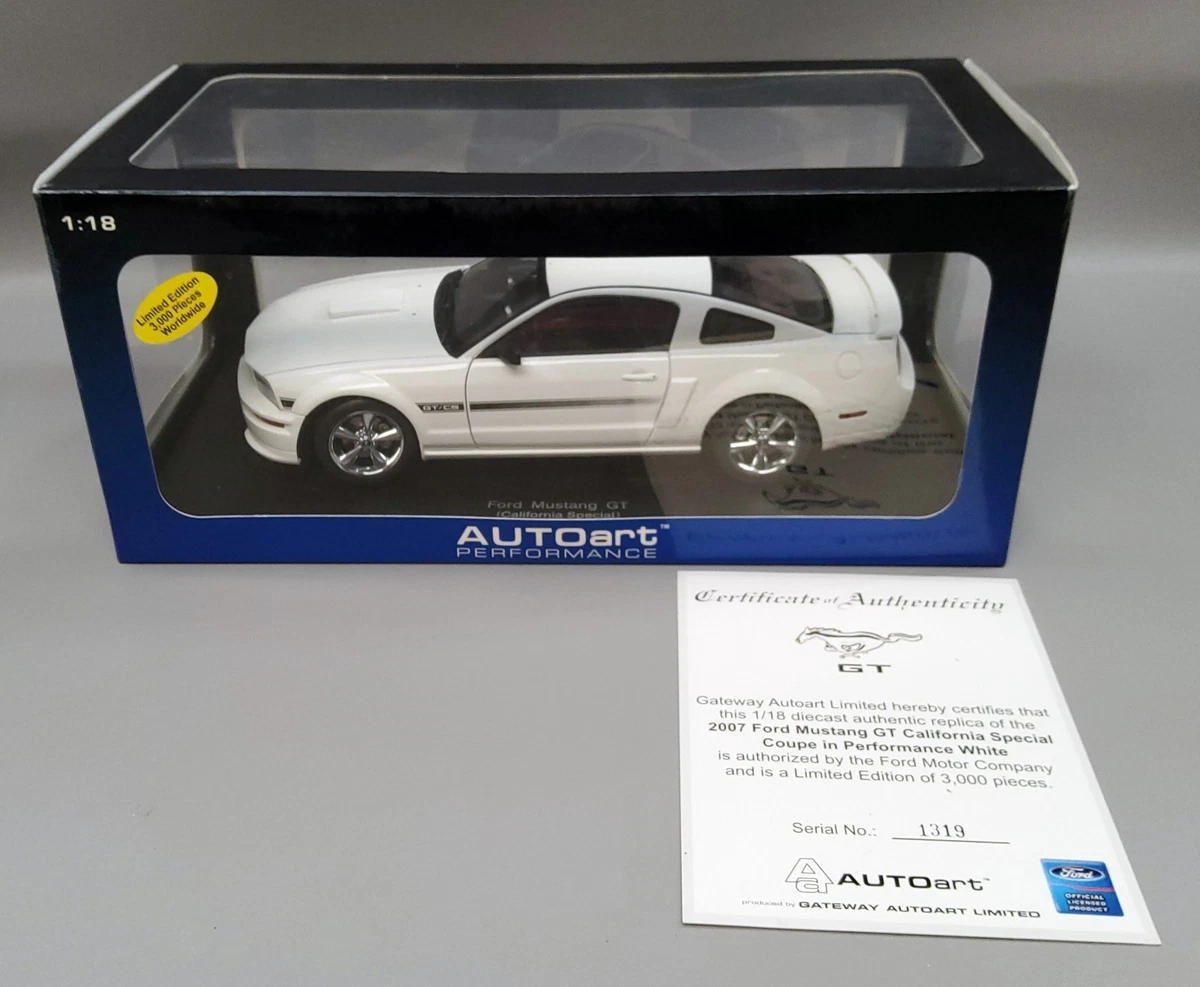 AUTOart Ford Mustang GT Contemporary Manufacture Diecast Cars for