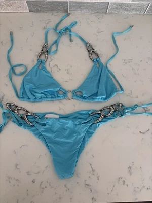 Conjunto de bikini Beach Bunny para mujer azul nuevo sin etiquetas, parte inferior M, parte superior XL Foto 1 de 4
