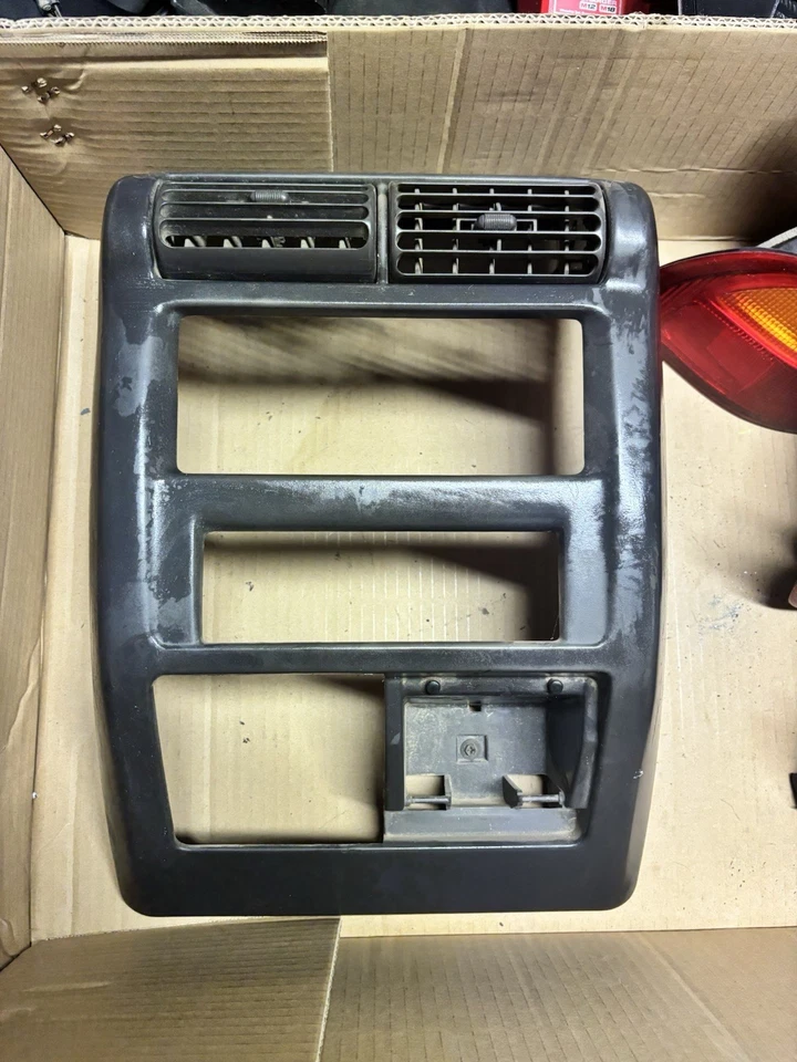 Jeep Wrangler TJ 97-02 OEM tablero central bisel panel moldura Foto 1 de 4