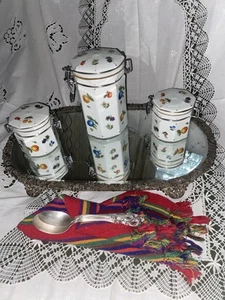 70er Jahre Villeroy & Boch Porzellandose mit Obstmotiven aufgesetztem Deckel (3). - Bild 1 von 17