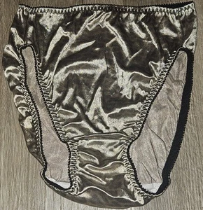 Vassarette High Cut Liquid Satin Panties Panties Shiny #14-144 M/6 - Picture 1 of 3