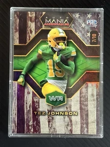 Text Johnson WR #’d 7/10 Auto Mania PRC Oregon Ducks Faded Glory Flag Holo  - Bild 1 von 2
