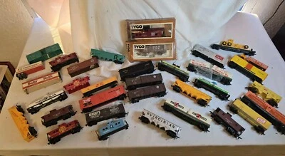 tyco life-like model power  HO Scale LOT of 32 rail cars VINTAGE NEW & USED - Image 1 of 4