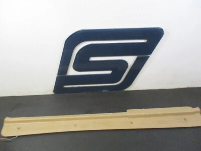 Mitsubishi 3000GT 1999 - lado izquierdo del conductor - panel de retroceso del umbral de la puerta (bronceado) Foto 1 de 4