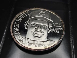 George Brett .999 1oz Silver Limited Edition KC Royals 3000th Career Hit #2217 - Picture 1 of 3
