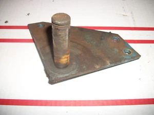 SEARS SUBURBAN SS14 STEERING PIVOT - Picture 1 of 3