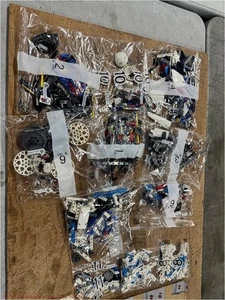 LEGO Technic Lunar Outpost Moon Rover Space Vehicle 42211 SEE DETAILS - Picture 1 of 3