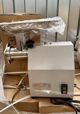 Tritacarne professionale In Acciaio TC-12 - Immagine 1 di 2