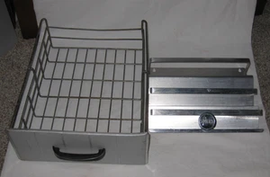 ESTANTE DE PARED PARA ESPECIAS Y CAJÓN PARA PATATAS O CEBOLLAS AMBOS DE ALUMINIO VINTAGE - Imagen 1 de 14
