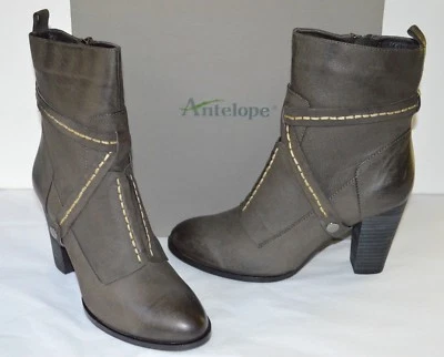 Nuevo $239 Antelope 786 Negro Cuero Roto Medio Pantorrilla Botas 40/9 Botín Tacón Apilable Foto 1 de 4