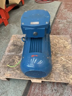 Brook Crompton BD132M-4 Y3.2 415v 3 phase 13.4 A 7.5kW 1400 Flameproof Motor - Image 1 of 4