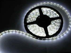 LED Streifen 5 Meter Strip weiß warmweiß selbstklebend flexibel 12V Beleuchtung - Picture 1 of 4