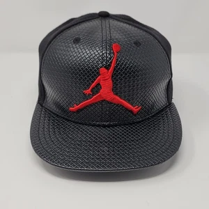 Gorra New Era Air Jordan 59Fifty negra bordada roja Jumpman estructurada - Imagen 1 de 8