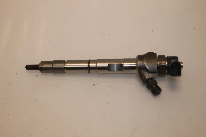 INYECTOR VOLKSWAGEN TIGUAN (AD1) 2016 04L130277AC #116024 Foto 1 de 1