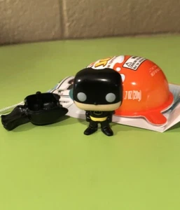 BATMAN DC Funko Pop, Kinder Joy Limited Edition (2024) Mini Figurine Hanger, NEW - Picture 1 of 7