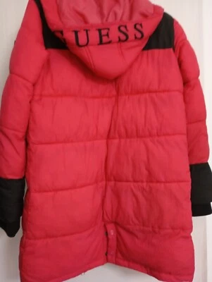 piumino bambina marca Guess fucsia. Taglia 10 anni - Immagine 1 di 2