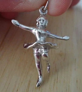 Sterling Silber 23x19mm 4 Gramm Weiblich Mädchen Eisläufer Schlittschuh Charm - Bild 1 von 5