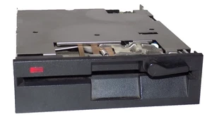 VINTAGE- TEAC FD-54B-02-U 360K 5,25" Floppy Disk Drive LUNETTA NERA - FUNZIONANTE - Foto 1 di 9
