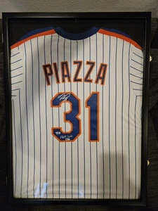 Mike Piazza Autograph, Framed Mets Pinestripe Jersey! With "HoF 2016 " Script - Picture 1 of 4
