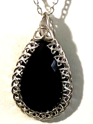 JMH JEWELLERY BLACK ONYX TRINITY KNOT PENDANT WITH CHAIN, STERLING (M4649-52) - Image 1 of 4