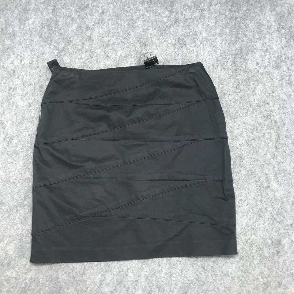 Saia Kenar Feminina Tamanho 2 Preta Piece Mini Comprimento Curto Elástico Zíper Lateral  - Imagem 1 de 4