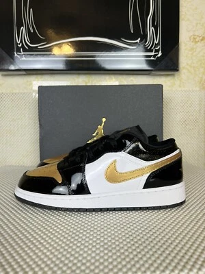 Air Jordan 1 Low SE (GS) Black Gold Toe DR6970-071 Size 6.5Y / Women’s Size 8 - Image 1 of 4