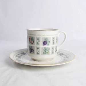 Vtg Royal Doulton Tapestry Tea Cup Saucer Set Fruit Floral Block Pattern TC1024 - Picture 1 of 6