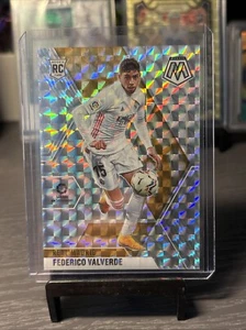 2020-21 Panini Mosaic La Liga Federico Valverde Silver Mosaic Prizm Rookie - Picture 1 of 2