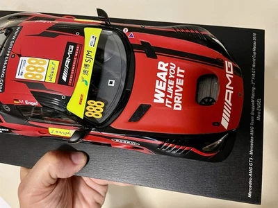 Spark 1:18 Mercedes AMG GT3 Macau 2018 Pari Al Nuovo Con Scatola Originale - Immagine 1 di 2