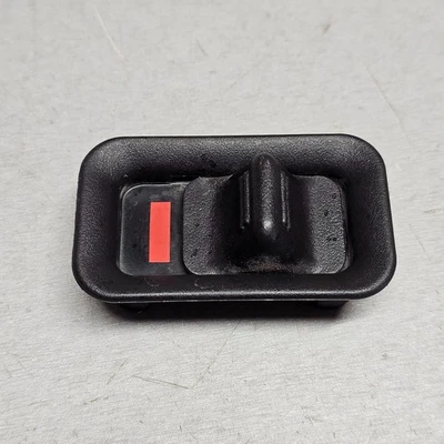 00-06 Chevrolet Suburban 1500 Rear Door Lock Lever Button  15172121, 15176140 - Image 1 of 4