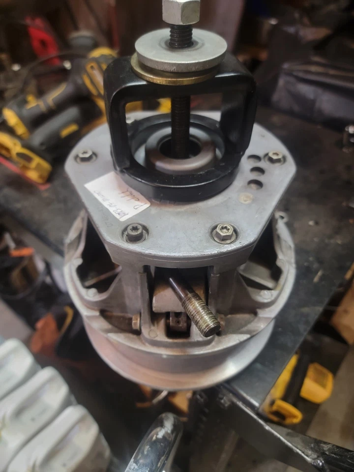 Arctic Cat Primary Drive Clutch 2007-2011 M-Crossfire 1000 OEM - Image 1 of 1