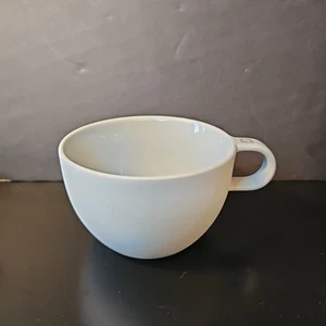 Taza capuchino Nespresso Barista mediana Vertuo Big Game D2328 9 oz gris - Imagen 1 de 6