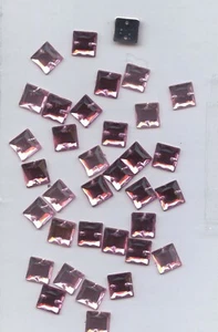 PC42 *** 50 pierres à coudre à facettes acrylique carré 8mm ROSE - Imagen 1 de 1