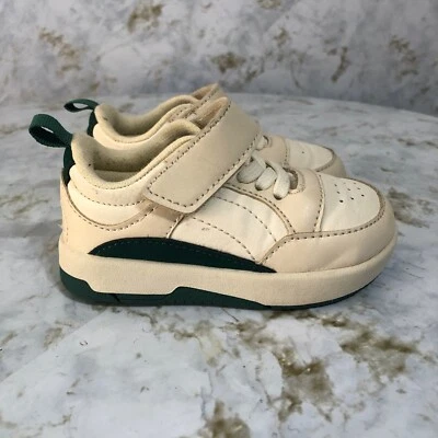 Zapatillas deportivas Zara 21 para niños pequeños jóvenes talla 5 beige verde correa baja Foto 1 de 4