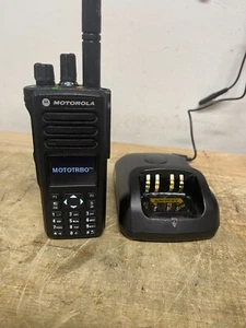 Motorola XPR7580 AAH56RDN9KA1AN RADIO - Picture 1 of 11