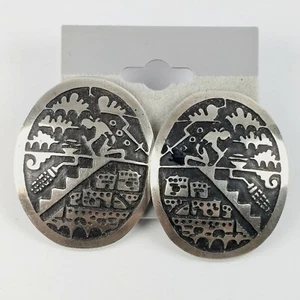 Vintage Sterlingsilber Mexiko Azteken Bauer geschnitzt Kunst Relief ovale Ohrringe - Bild 1 von 4