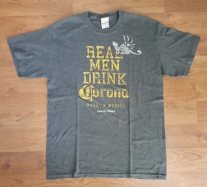 T-shirt Corona Extra uomo media/grande REAL MEN DRINK CORONA maglietta birra - Foto 1 di 3