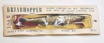 Señuelo de pesca vintage Briarhopper tallado a mano por KY. Hillbillies nuevo en paquete raro Foto 1 de 4