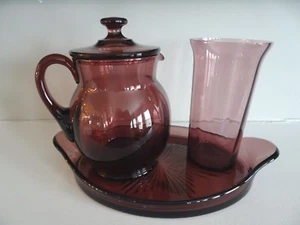 Seltene CAMBRIDGE Glas Nachtmütze GÄSTE SET Tablett Krug Becher AMETHYST - Bild 1 von 9
