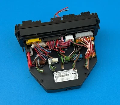 08-09 Mercedes W204 C300 C350 Front SAM Module Fuse Box / A 204 545 63 01 OEM - Image 1 of 4