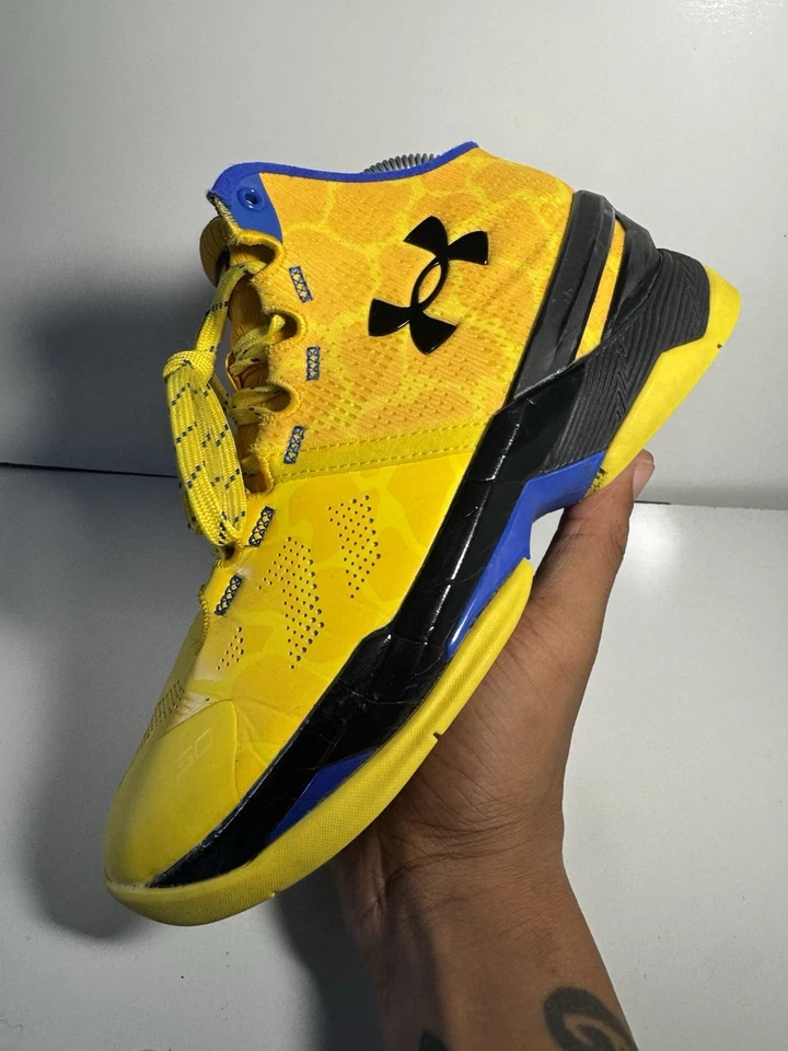 Under Armour Curry 2 “Double Bang” Size 4.5Y - Image 1 of 4