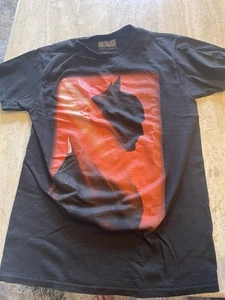 The Batman Black & Orange Silloutte T-Shirt Mens Small DC Comics S - Picture 1 of 5