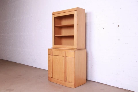 Leo Jiranek for Heywood Wakefield "Airflow" Buffet Server or Bar Cabinet, 1930s Cover