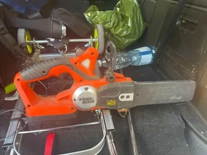 Black & Decker GKC1817 Cordless 18v Chainsaw with Battery and charger - Picture 1 of 3