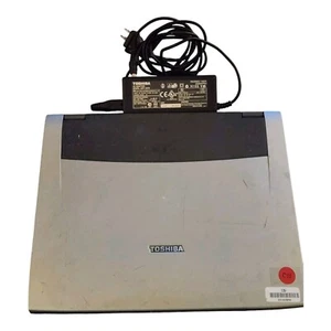 VINTAGE Toshiba Tecra 8100 Windows 2k Pro Pentium 3 128 MB di RAM testato - Foto 1 di 19