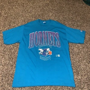 Vintage Charlotte Hornets T-Shirt Mens XL Blue NBA Single Stitch Logo 7 USA - Picture 1 of 5
