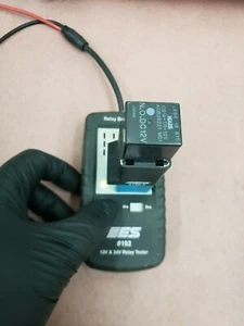 MAZDA NAIS RELAY OEM LF6618811             ACB36221 MO1 - Imagen 1 de 5
