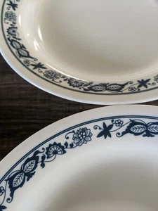 LOTE DE 2 TAZONES DE SOPA CORELLE OLD TOWN AZUL CON BORDE PLANO NUEVOS ENVÍO GRATUITO A EE. UU. - Imagen 1 de 3