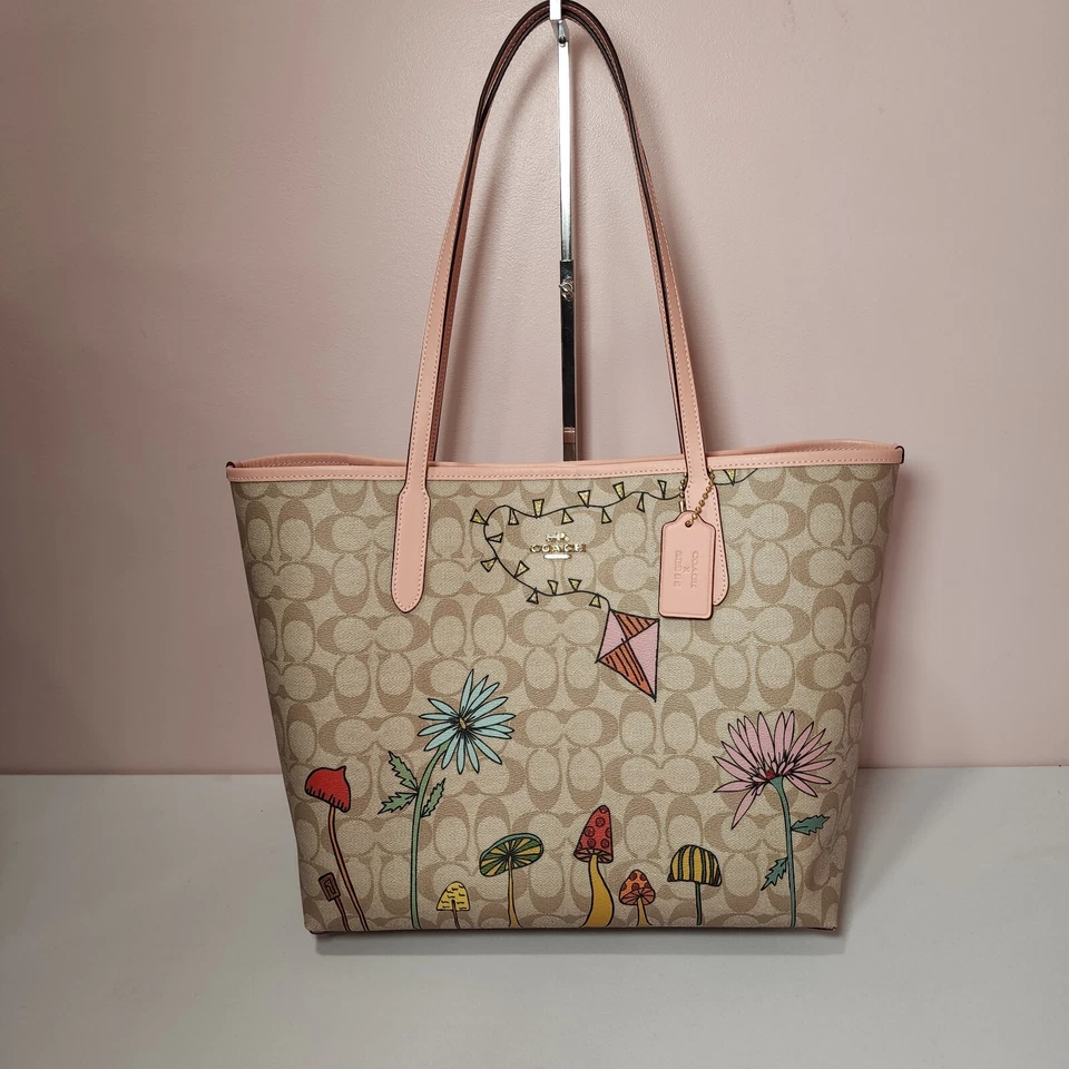 COACH X Observed By Us City Tote Bag CU392 In LT.KHAKI MULTI Sig CC Leather